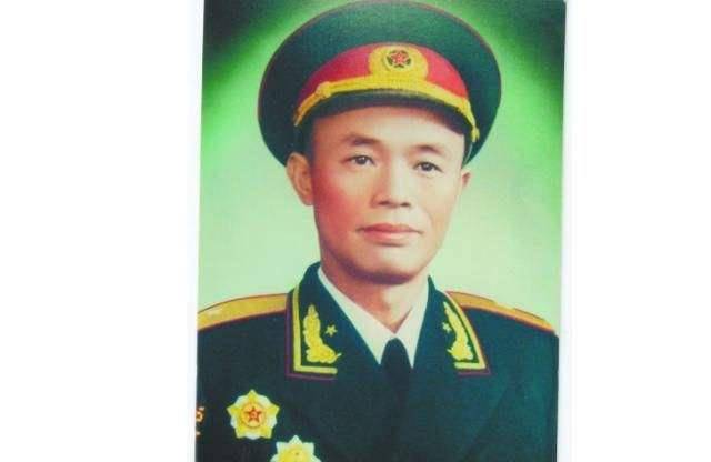 他有上将的军功和中将的资历,最后却被授予少将,因四野人才太多_军衔