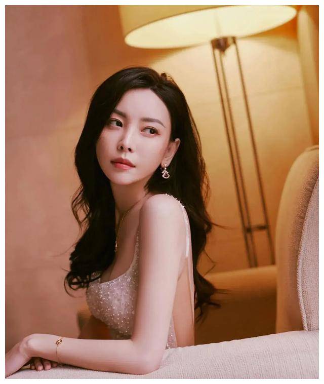 《体面》的音乐传奇,揭秘成名之路,绝对不能错过!_于文文_情感_内心