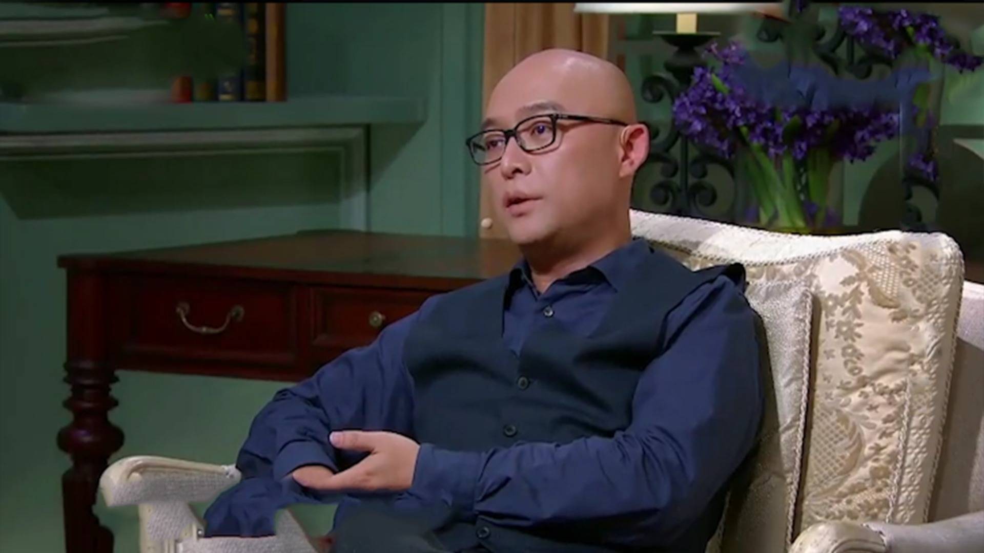 孟非长沙游岳阳楼,背《岳阳楼记》免票却怂了?网友:太可爱!