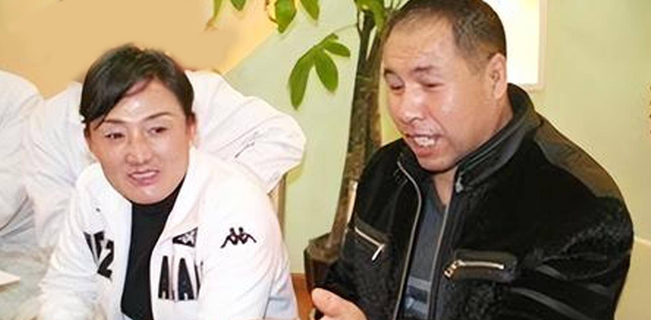 她曾拿下20多块金牌,退役后沦为搓澡工,32岁带着