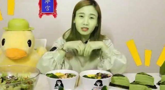 密子君吃播界鼻祖,大胃王被电视批评浪费后,为何她