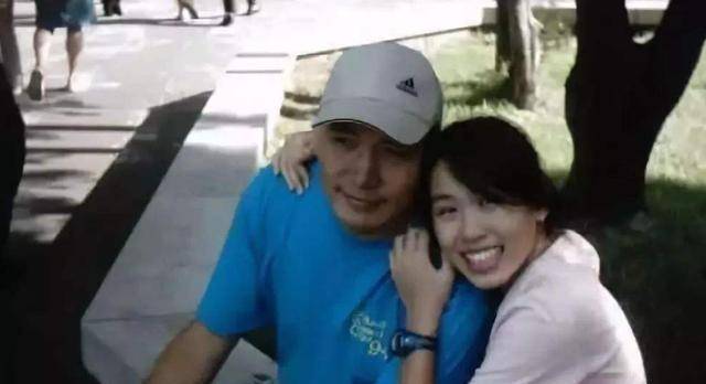 "铁榔头"郎平,球场飒爽情场果断,经历3段感情终遇幸福_白帆_中国女排