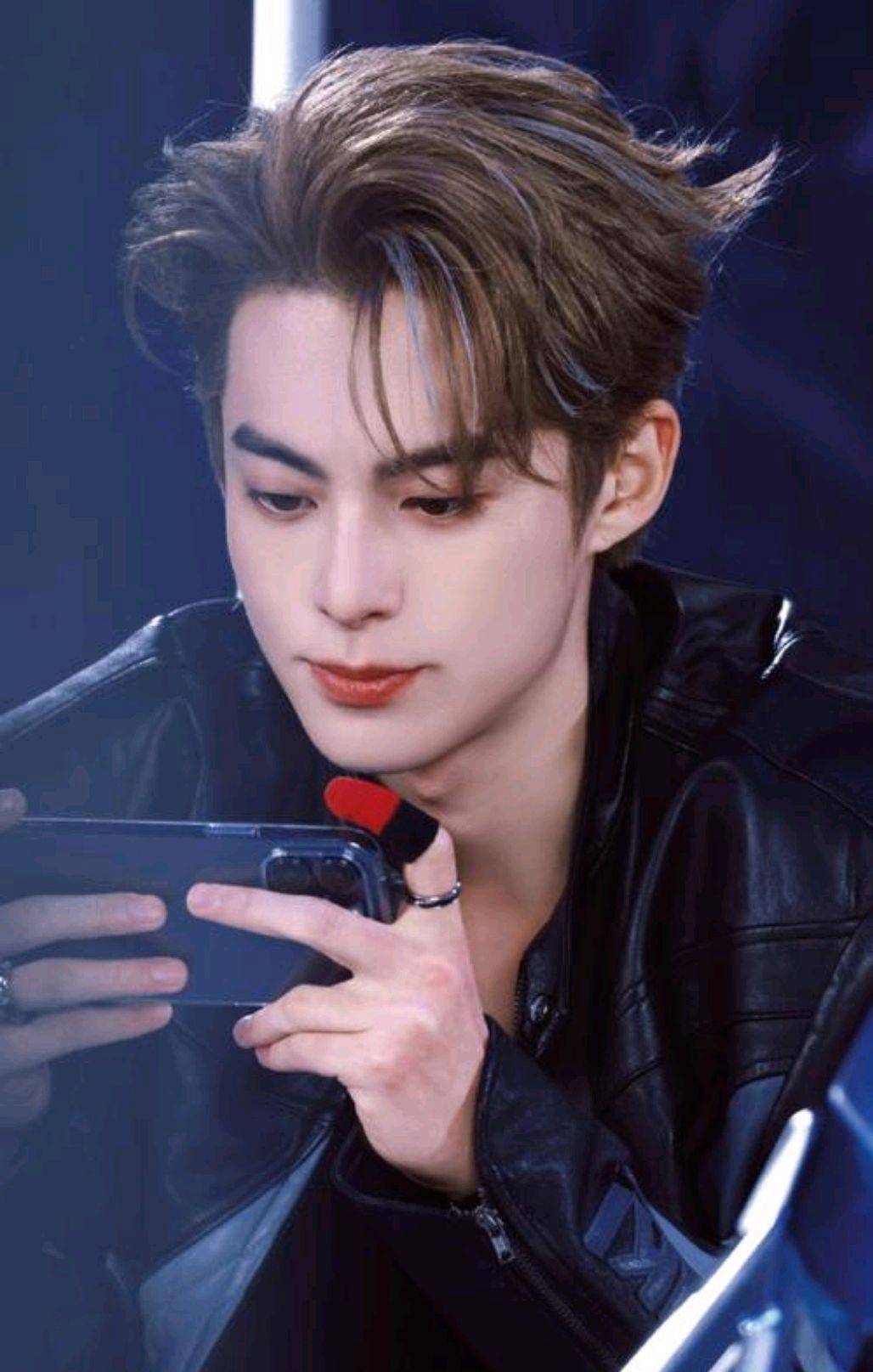 湖南卫视工作人员辟谣王鹤棣要求重录_节目组_全员_网友