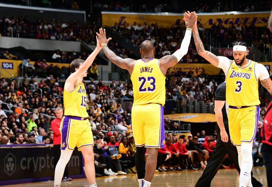 暴露致命问题,你已不再是紫金军团的非卖品_奥斯汀里夫斯_天赋_詹姆斯