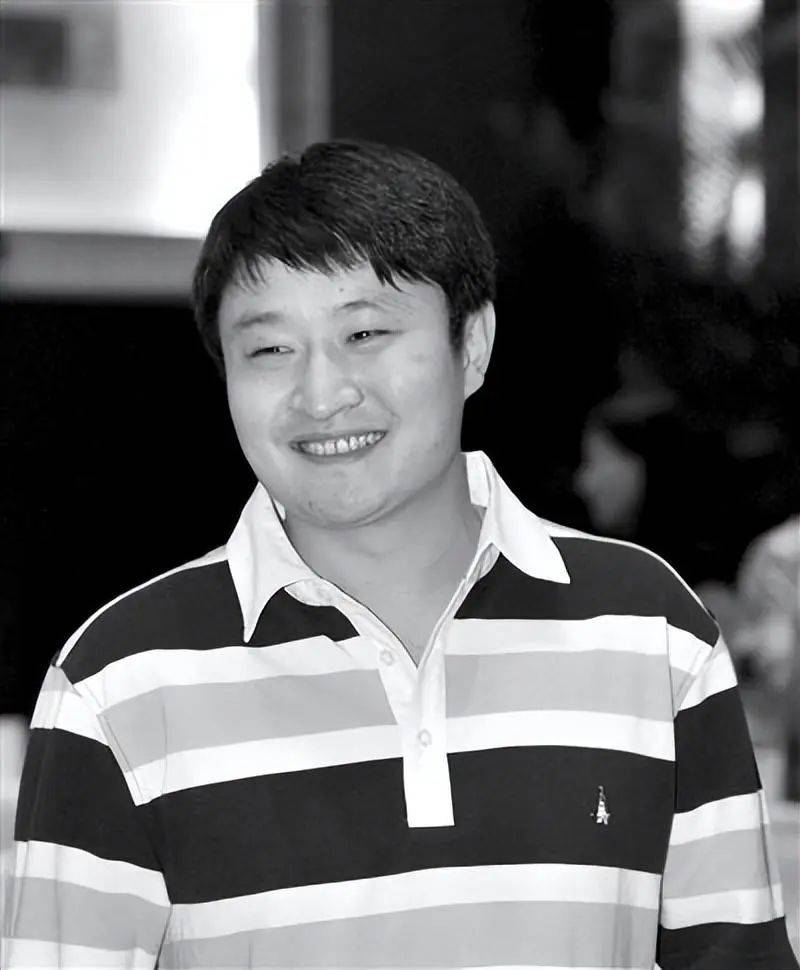 跳水冠军王克楠:郭晶晶的初恋,车祸早逝,遗孀单身替他养父母_项目