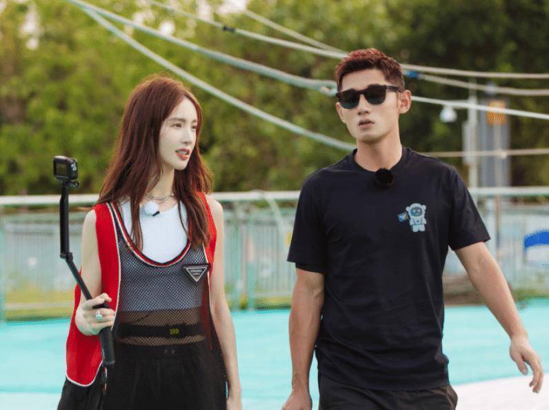 金晨直言很喜欢吃饭,张继科的回答却显没情商,怪不得只能是朋友_美食