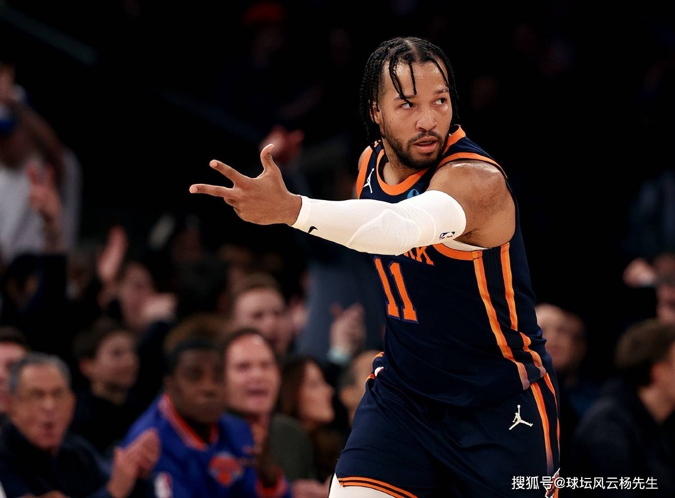 活塞111-113尼克斯,坎宁安空砍32 8,哈特关键2分助队取胜_比赛_状态