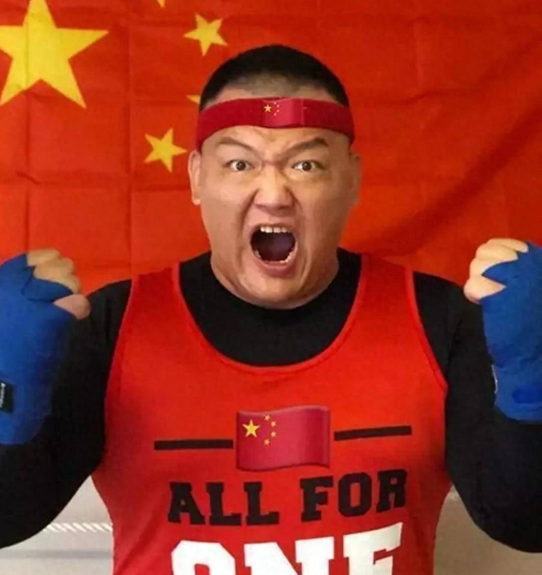 重磅张君龙今天重返拳台,有望ko富里乌西克,却发生了意外_拳坛_挑战