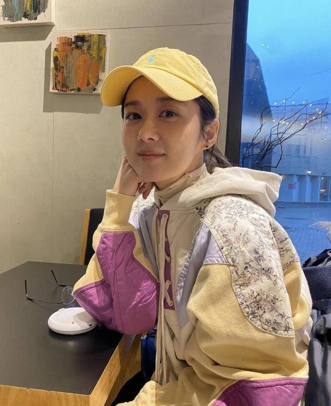 43岁张娜拉近照曝光,脸嫩得像二十几岁,曾因说错