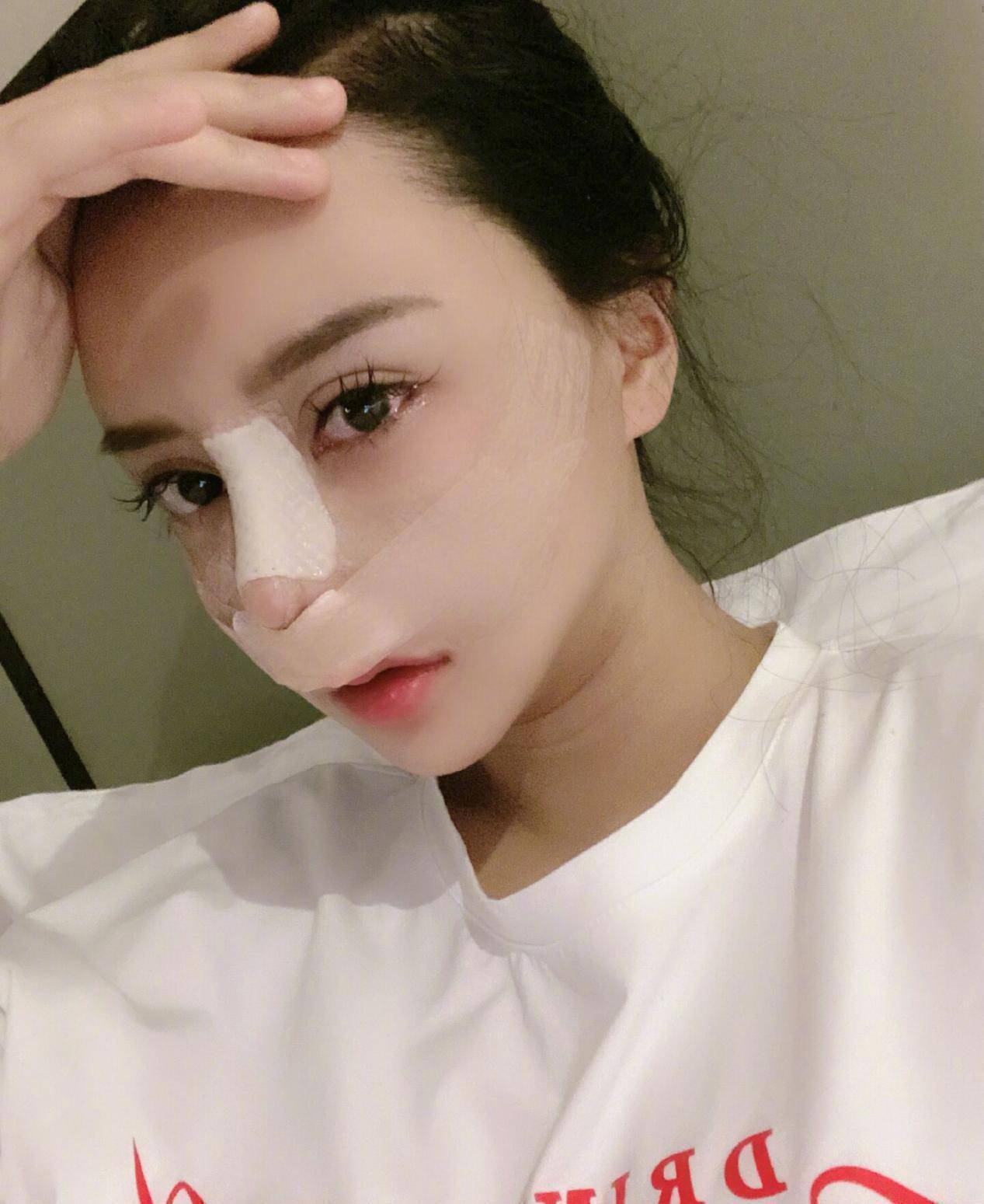 未恢复就买700万豪车!看着就疼_风格_时尚_时候