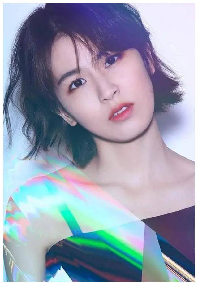 曾沛慈,台湾歌手兼演员,虽然知名度不高,但多次出演偶像剧,其中跟