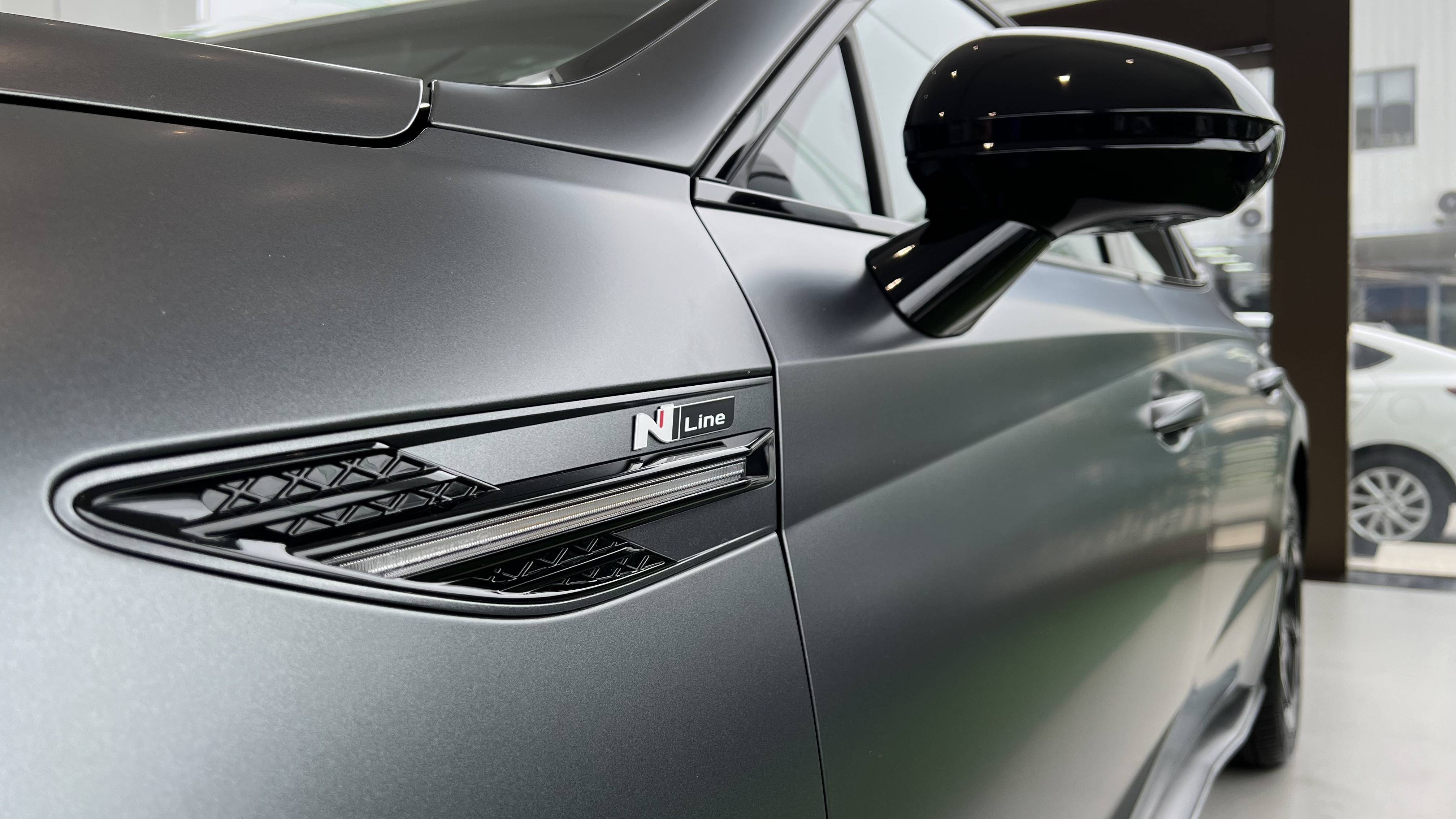 实拍第十一代索纳塔,颜值更惊艳,配置更厚道_搜狐汽车_搜狐网