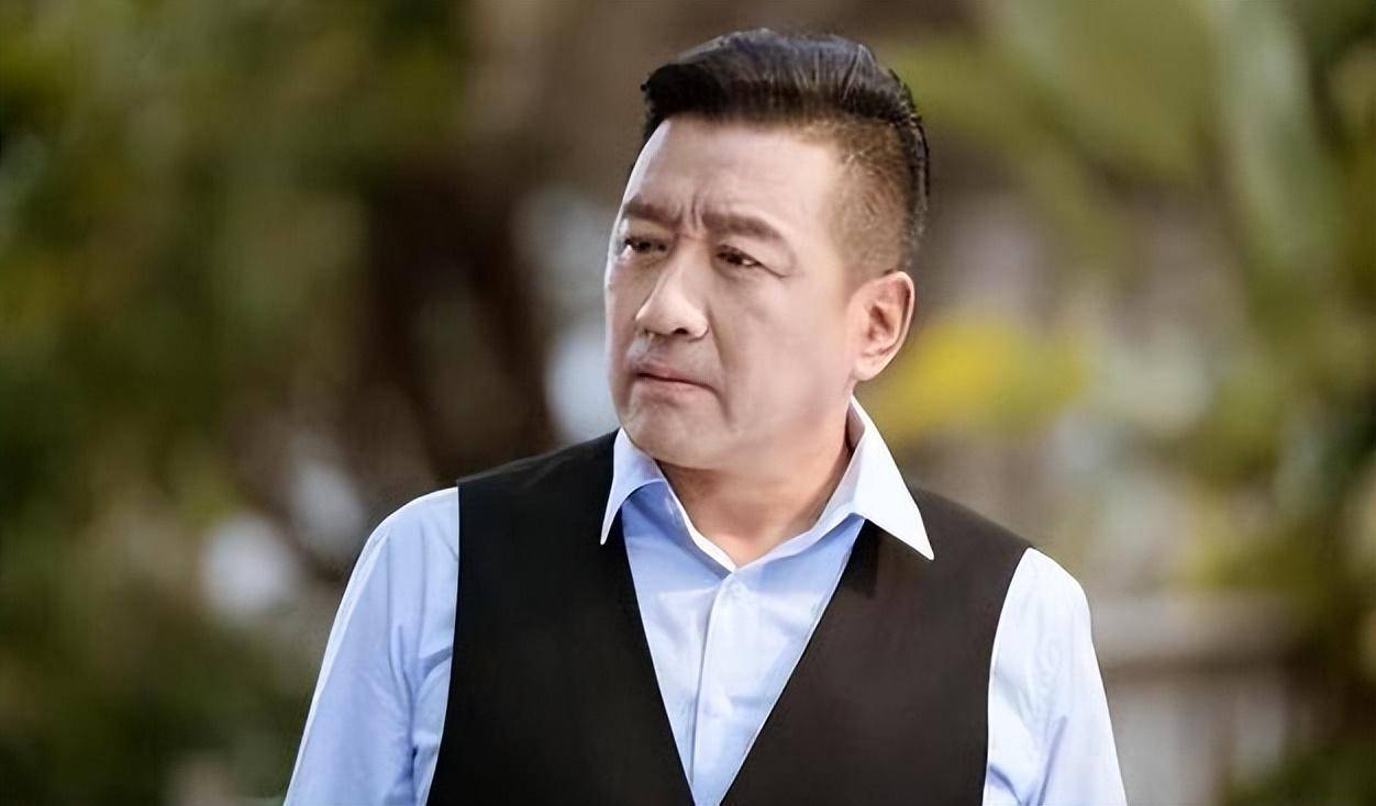 丁勇岱:出道45年后,和郑晓龙携手再度爆火,终明白当初金星的话_白宝山