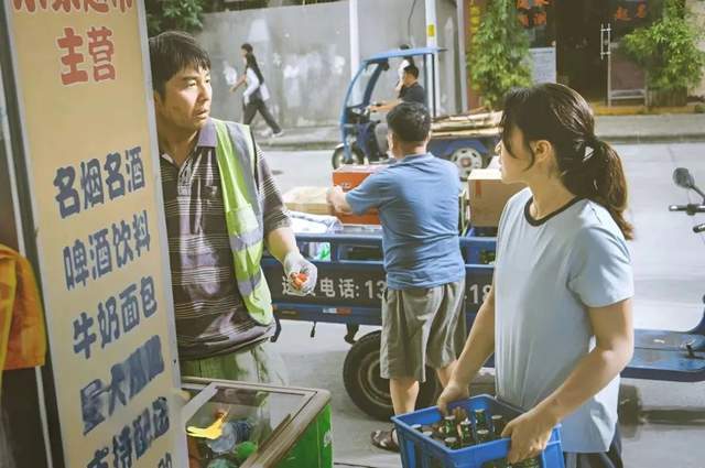 县城消费真相,在4j车厘子和遍地「贵妇」之外_生活_城市_小镇