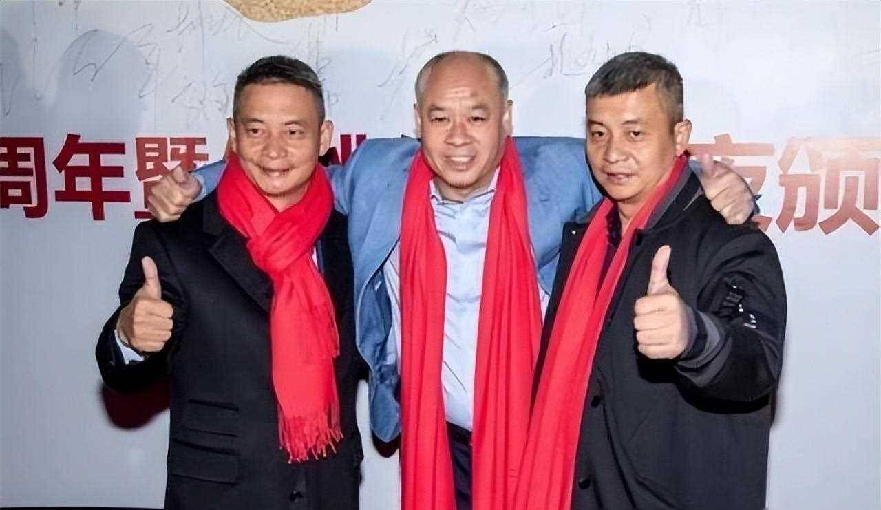 体操兄弟李小双李大双,两人头发都已花白,结婚多年都没有孩子_双和_梦