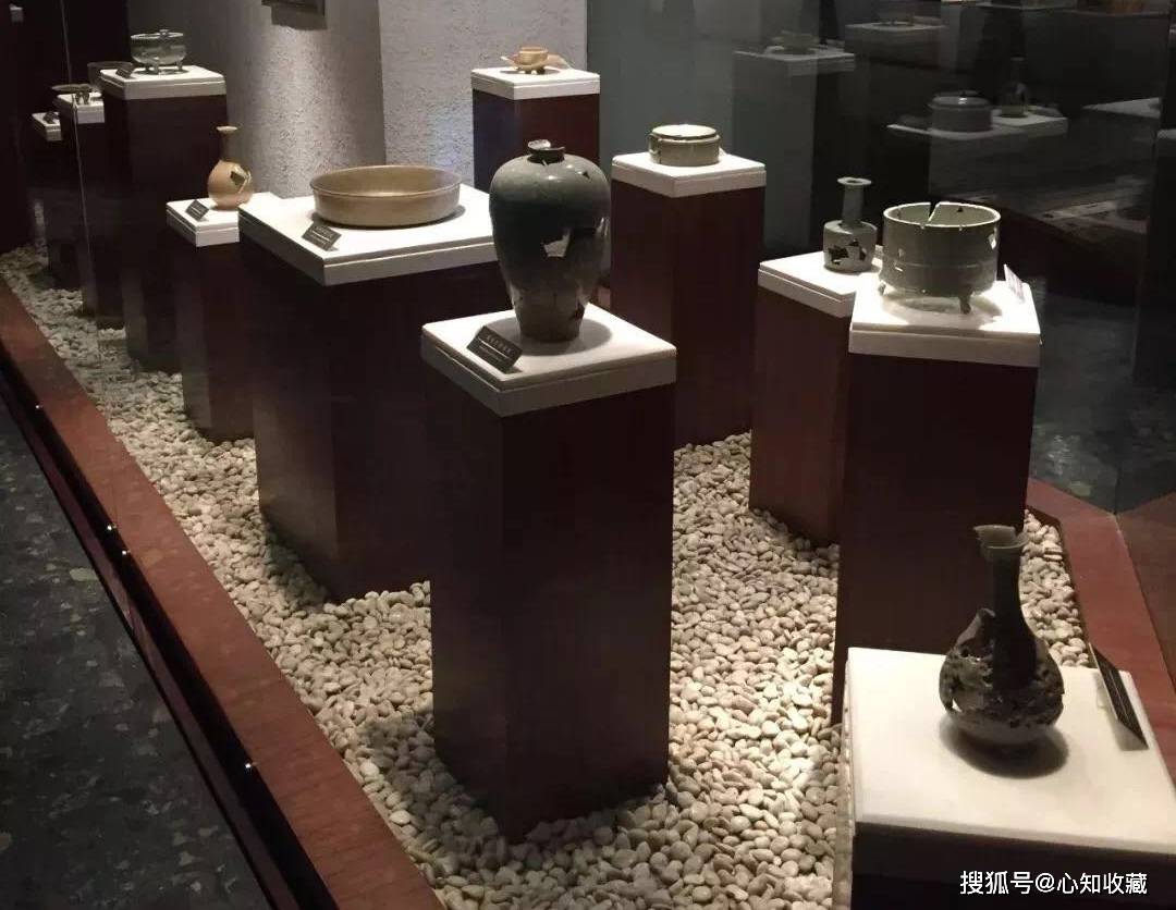 ▽鴻▽宋 色付い 官窯 冰裂紋 菊口盤 古陶瓷品 置物