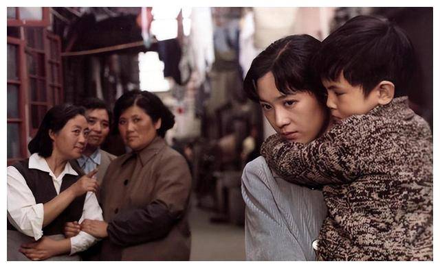 80年代美女演员龚雪:因流氓案断送演艺生涯,出走美国