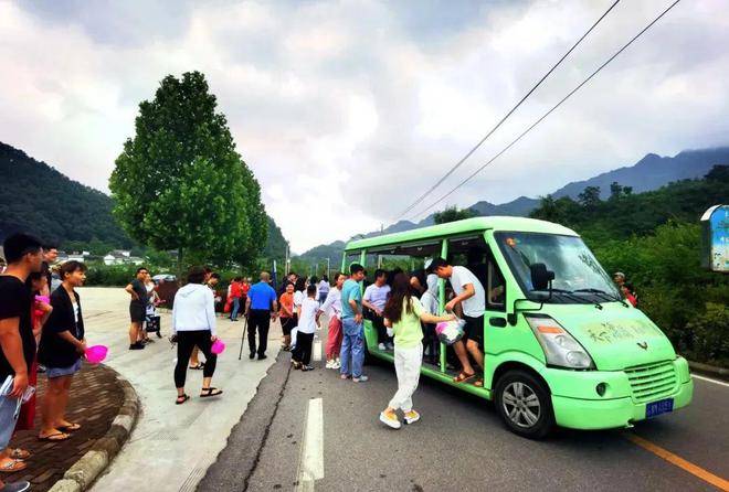 【喜报】豫西大峡谷荣获三门峡市文旅先进单位和卢氏县“十大功勋企业”称号