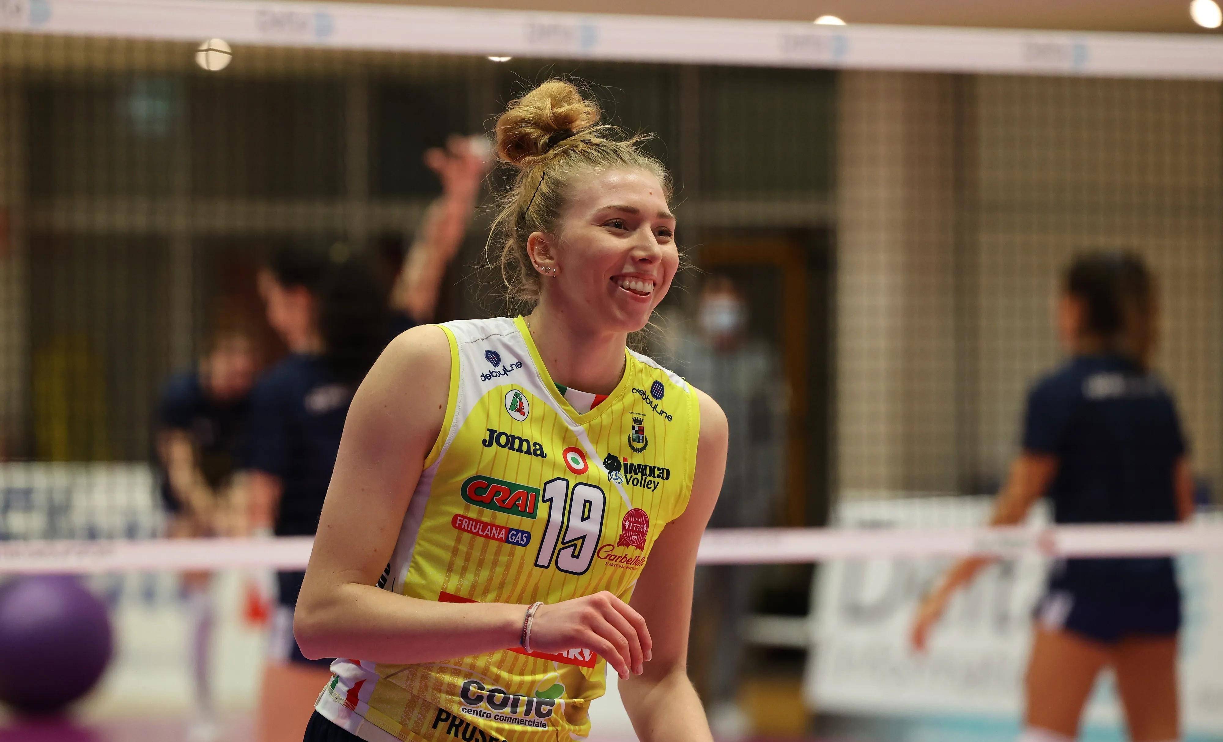 精彩 朱婷加比对轰李盈莹王艺竹 一姐之争世俱杯将水落石出_主攻_哈克