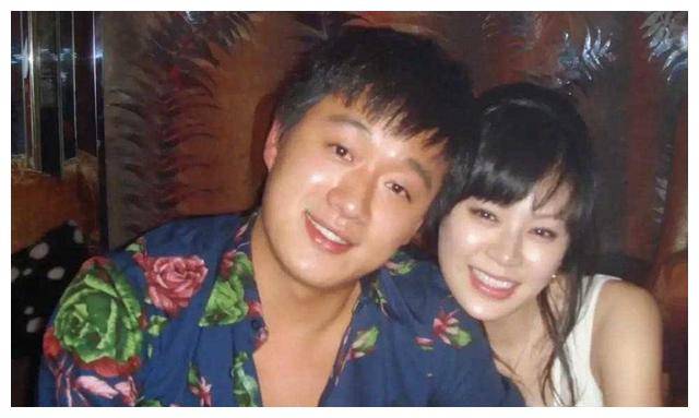 姓氏选择与满洲族语言中的"钮祜禄"相似,彰显家族的传统与自豪.