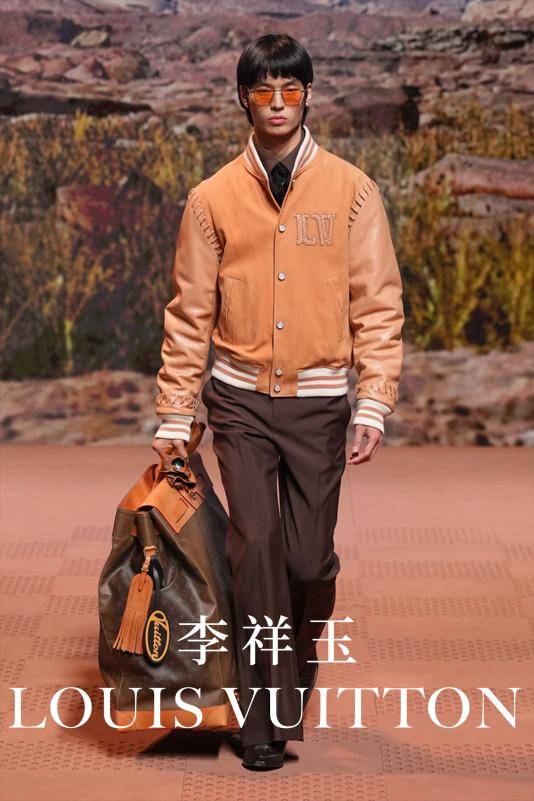 同时,火石文化旗下签约国模刘冰冰,余航,欧阳颖,李祥玉和藏族模特丹增