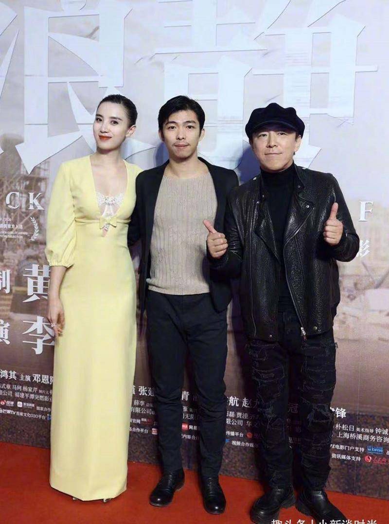 39岁宋佳女人味十足,同台影帝黄渤丝毫不输气场,身穿长裙好惹眼