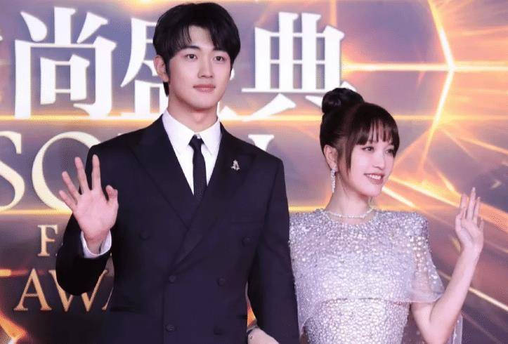 《无限超越班2》火了,4位功臣要嘉奖,黄龄不傻,金莎很赚_男友_网友