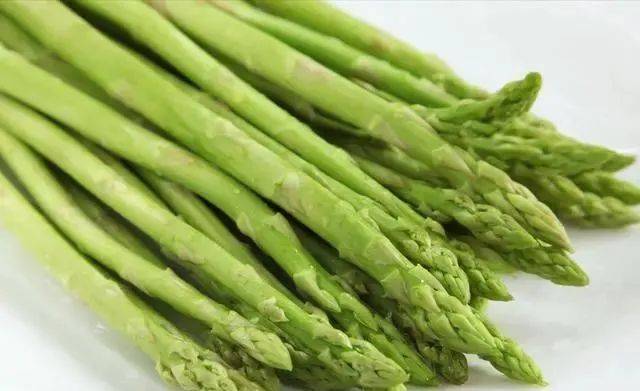 菜市场买芦笋挑粗的还是细的学会4买2不买弄懂不吃亏