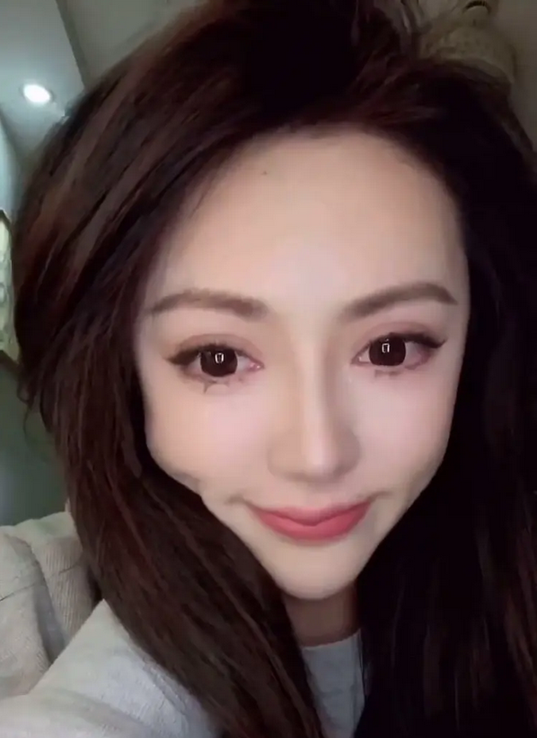 肖宇梁前女友再曝细节:曾交往十几个爱豆,姚明明也是其中一个_视频