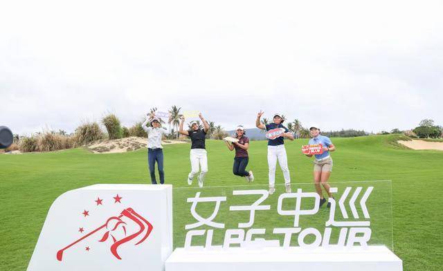 女子中巡资格考试邦纳伯蒂-23杆夺魁 吴天琦第二 34人获全卡_小鸟