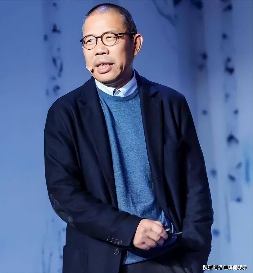 钟睒睒送9字挽联,就像聊天回复呵呵网友:农夫山泉,没有味