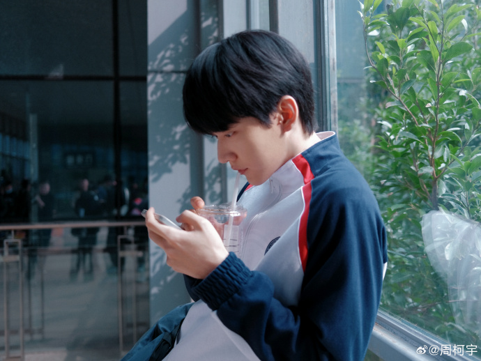 老赖父母与我无关giegie姐姐,假面下"惊为天人"_明星_事件_形象