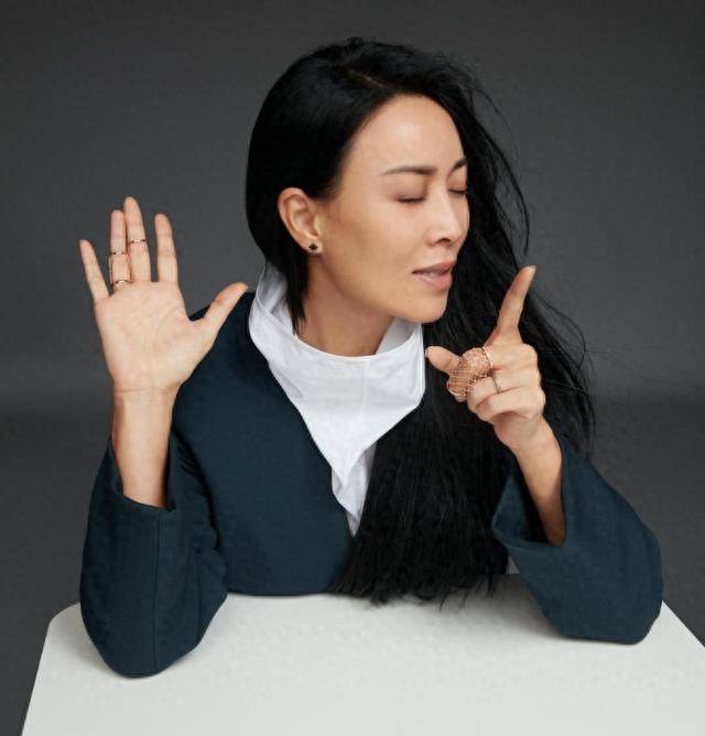 不怕"潜规则"的7位女星:就算没后台,狠起来"大佬"