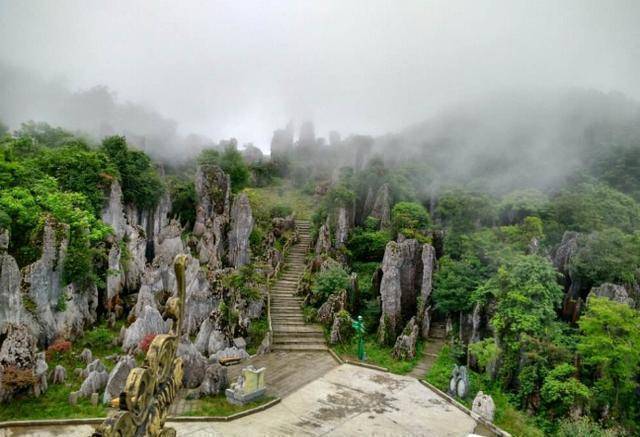 曾经每月接待数万游客,如今却很冷清_旅游_华蓥山_景点