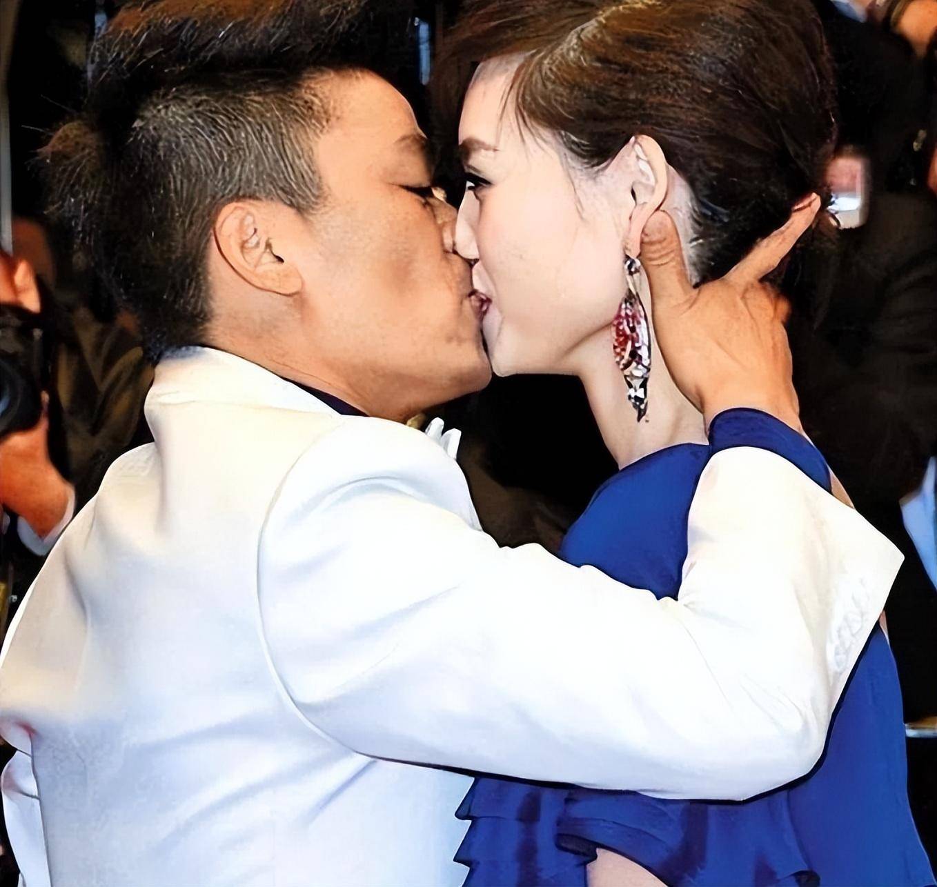 为赚钱出卖身体色相,用女儿博大众同情_王宝强_孩子_事情