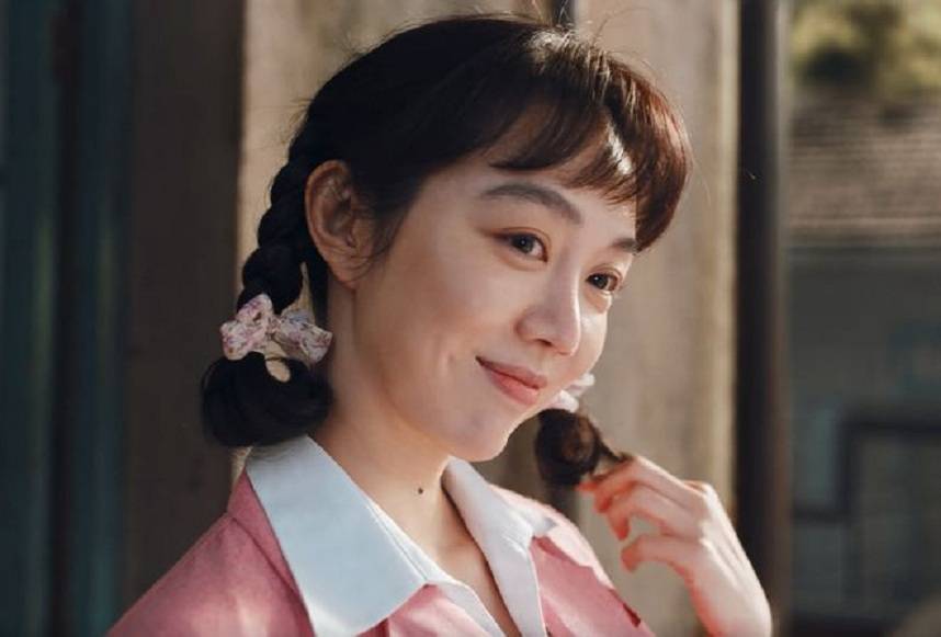 最后,分享一个我喜欢的评论,愿所有女孩都能挣脱名为奉献,无私或是