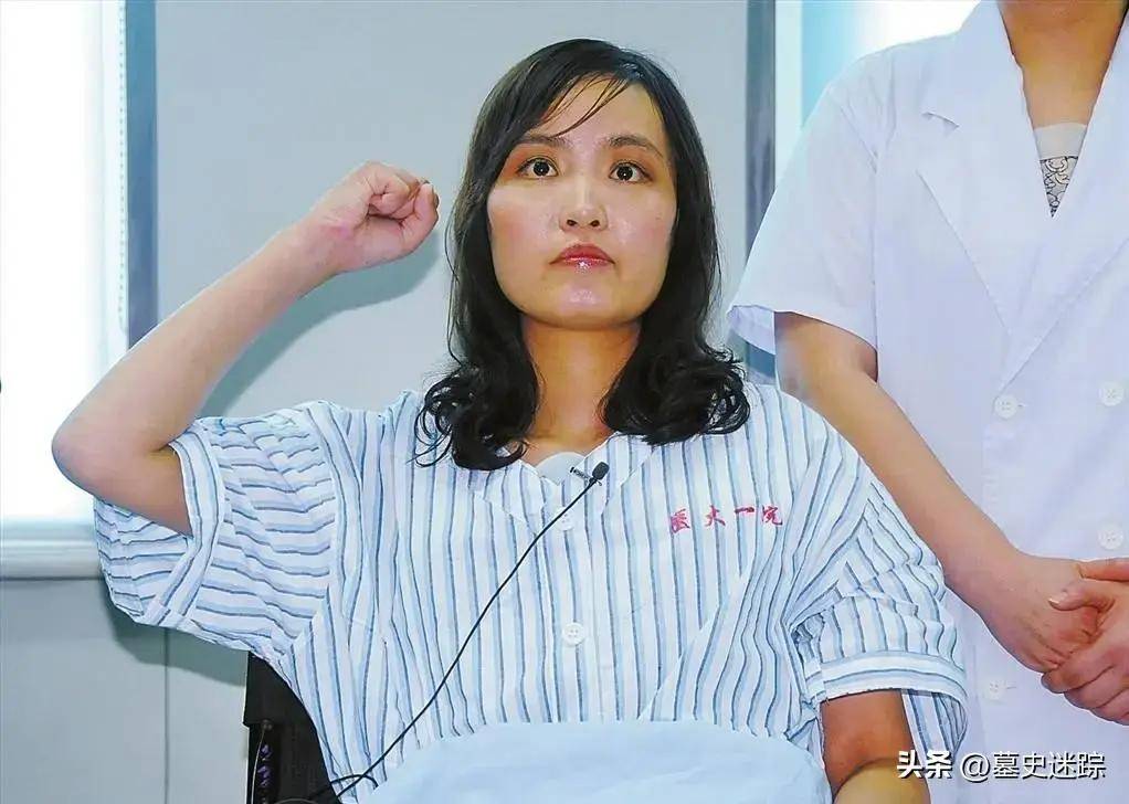 张丽莉:为救学生她双腿被截肢,获捐款1000万的她,12年后怎样了_图片