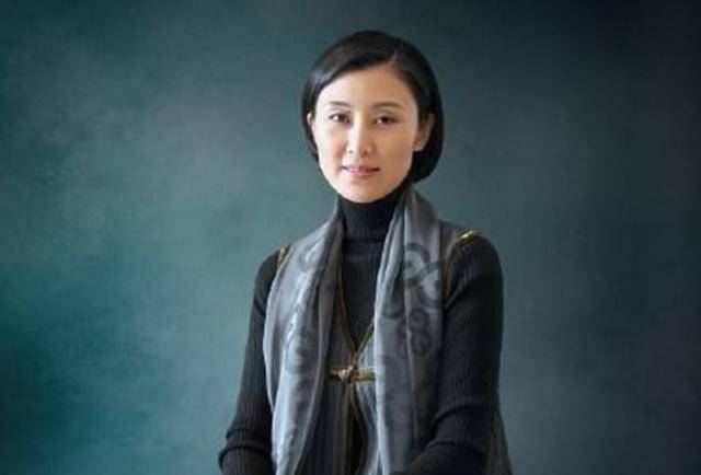 张火丁:15岁才接触京剧,三年的求学之路,比别人7年学的还多_演出_父亲