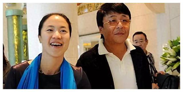 王楠郭斌夫妇公开致歉,王楚钦被举报卖袜子事件!_国乒_网友_账号