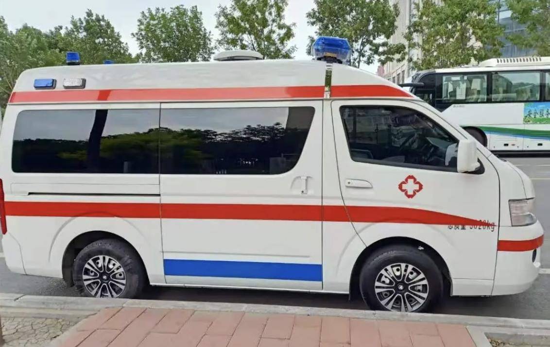 杭州老人肝癌晚期:拒绝化疗,打麻将,吃小吃,女儿尊重