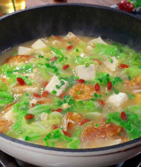 白菜豆腐荷包蛋汤:清甜与鲜美的完美搭配