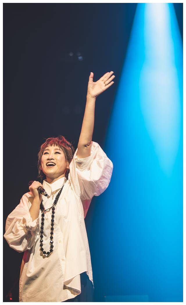 王菀之:演绎音乐与正剧,双管齐下,妙不可言._电影_创作_喜剧