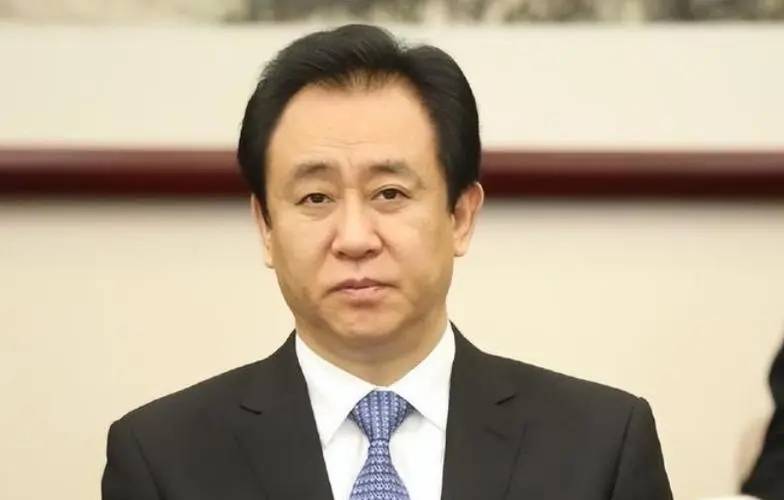 儿子,逾期每天要827万利息,许家印前妻早就布好局_丁玉梅_许腾鹤_恒大