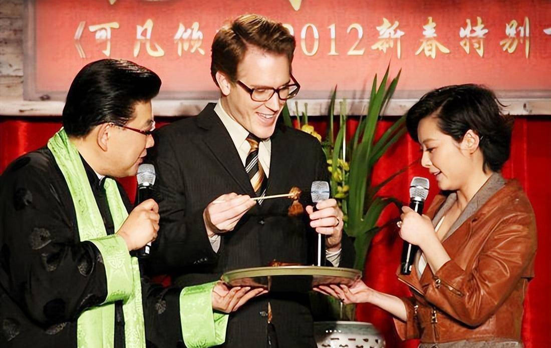 女星袁立与赵岭分手15年:她三婚嫁诗人,他娶甘肃美女为妻_纪晓岚_表演