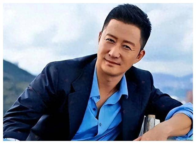 中国影视巅峰,实力男演员十佳阵容,谁是最具魅力的大腕明星?