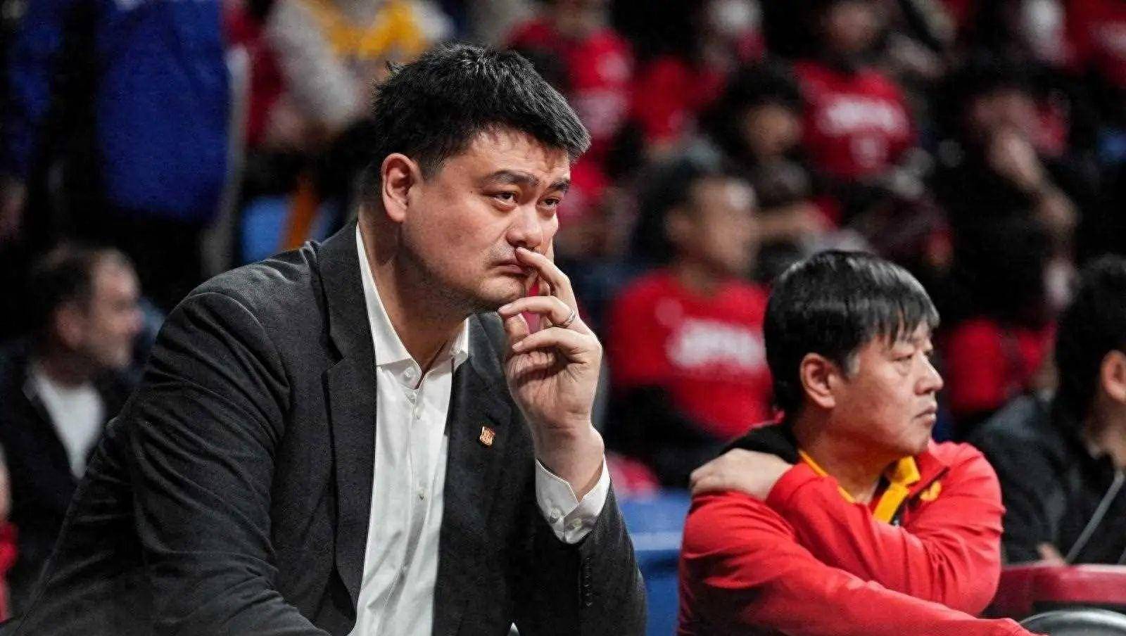 原创中国男篮惨败日本队的第七天cba遭遇沉重打击姚明做出的两个决定