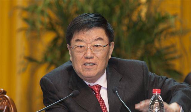 工厂建得像宫殿,却几乎不给员工分红_徐镜人_扬子江_企业