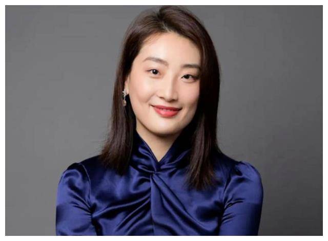 父亲离世后,宗馥莉被多名男星求婚,青睐面相,婚期即定!