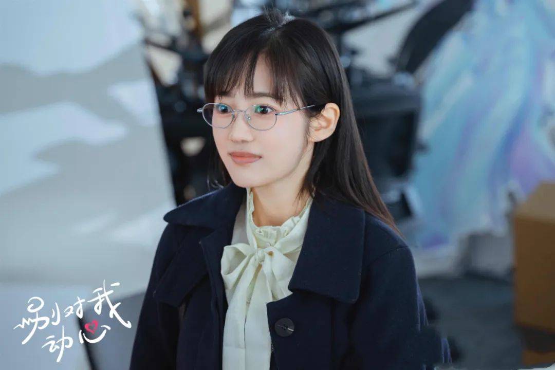 原创别对我动心火爆出圈躲过了周也却被30岁女二号惊艳了