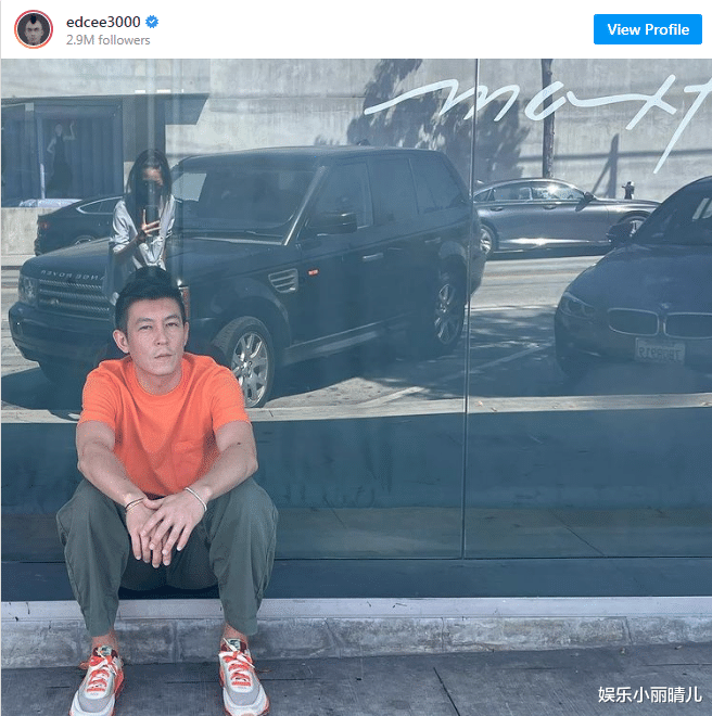 原创摄影师晒帅气街拍照网友发现照片中的女子并不是女子秦舒培